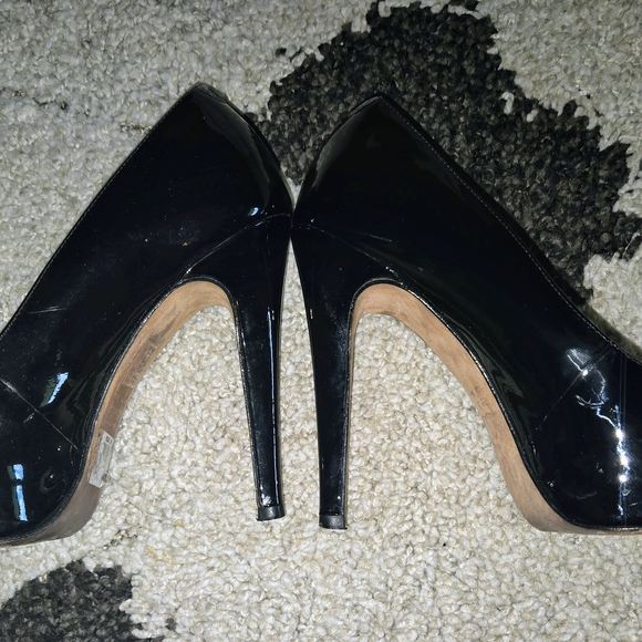 ALDO Elegant Black High Heels - Picture 2 of 4